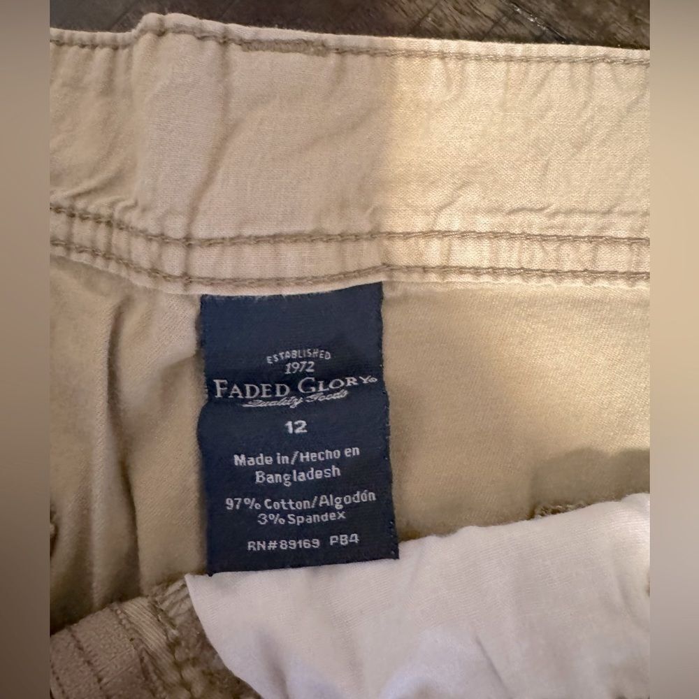 5/25 - Buy 5 for $25  Women's Faded glory shorts - Size 12 - Picture 4 of 5